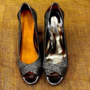 Alfani brand Dress Heels Size 8 Silver glitter
